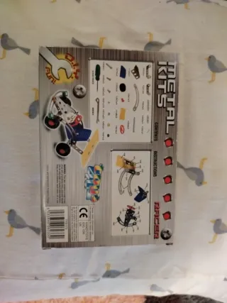 Metal Kits Racer, estilo mecani