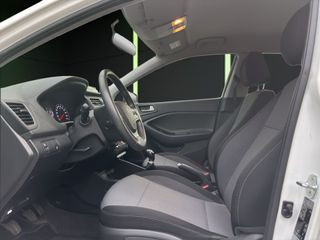 Hyundai i20 1.2 MPI Essence LE 55 kW (75 CV)