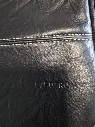 Bolso de piel El potro negro