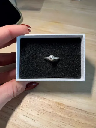 Anillo TOUS de plata y perla. Logo del oso