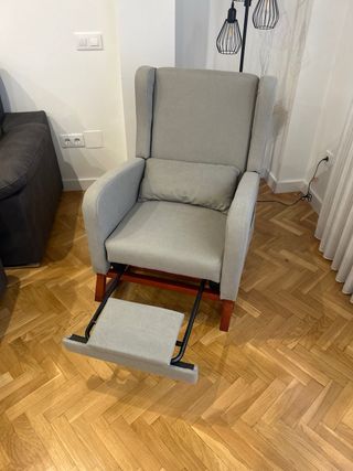 Sillón-mecedora tela/tercipelo. NUEVO (CAJA)