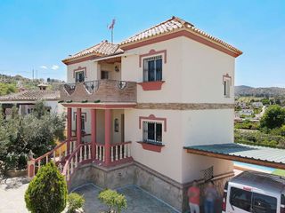 Chalet en alquiler en Coín