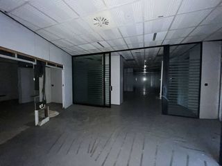 Local comercial en alquiler en Ermitagaña - Mendebaldea en Pamplona