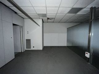 Local comercial en alquiler en Ermitagaña - Mendebaldea en Pamplona