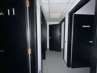 Local comercial en alquiler en Ermitagaña - Mendebaldea en Pamplona