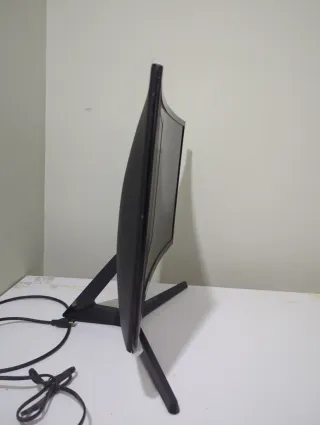 Monitor Samsung C24RG52FQR Negro