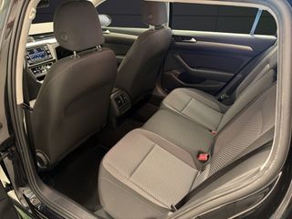 Volkswagen Passat Variant Business 2.0 TDI 90 kW (122 CV) DSG