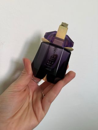 Collezione bottiglie profumo vuote