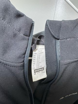 Chaqueta Quechua Talla XS Negra