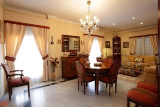 Chalet en venta en Coria del Río