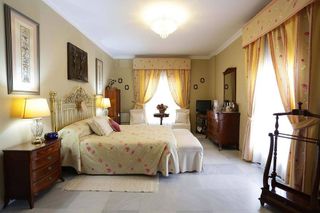 Chalet en venta en Coria del Río