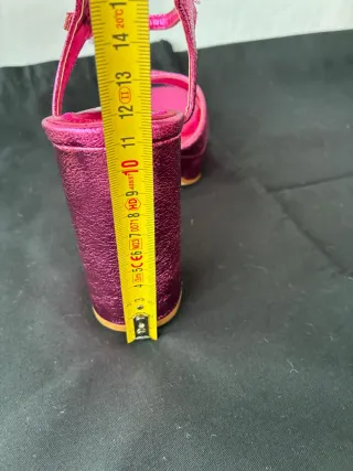 Sandalias Refresh Fucsia Plataforma