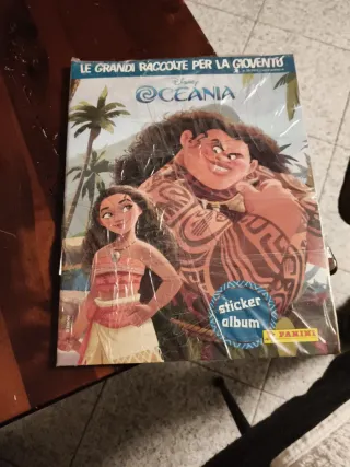 Album Oceania Disney Panini