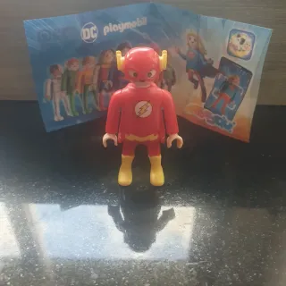 Playmobil Flash huevos kinder DC
