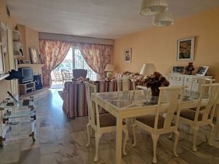 Piso en venta en Nueva Andalucía centro en Marbella