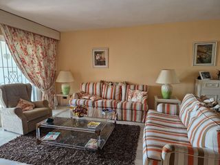 Piso en venta en Nueva Andalucía centro en Marbella