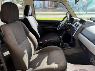 Mitsubishi Montero 2005