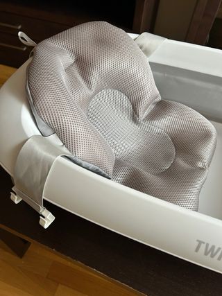 Bañera bebé TWISTSHAKE con regalo cojín reductor