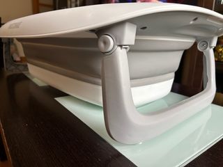 Bañera bebé TWISTSHAKE con regalo cojín reductor