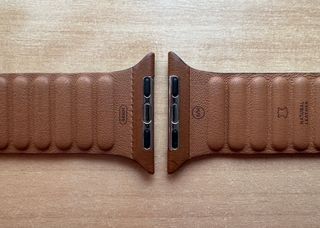 Apple Watch 44mm. Saddle Brown Leather Link S/M