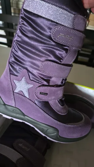 Botas Gore-Tex Niña Primigi Moradas sin estrenar