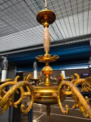 Lámpara de araña dorada vintage