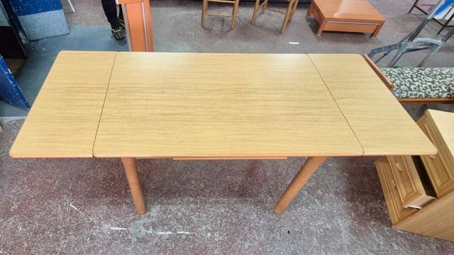 MESA DE COCINA DE MADERA EXTENSIBLE