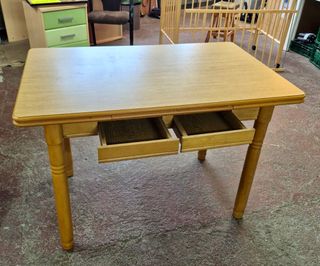 MESA DE COCINA DE MADERA EXTENSIBLE