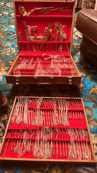 Juego de cubiertos NICKELBROMZA dorado