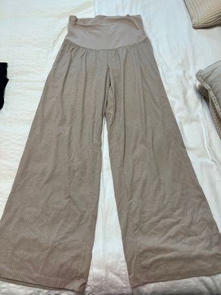 Pijama premamá cruzado beige