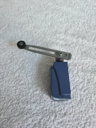 Interruptor de límite ZCD21 Schneider