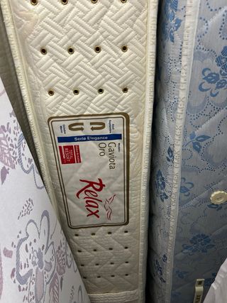 Somier/Base tapizada, patas, colchón-90