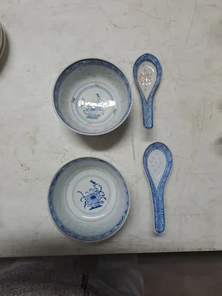 Juego de 2 tazones y 2 cucharas chinos