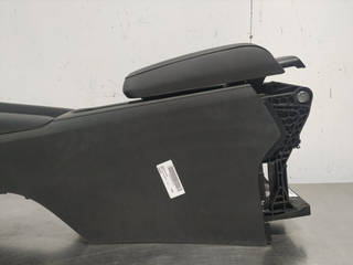 APOYABRAZOS CENTRAL SKODA KAROQ (NU) DTR 56686324