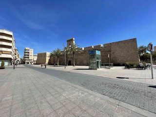Local comercial en venta en Centro en Santa Pola