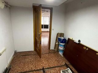 Oficina en venta en Mercado en Alicante