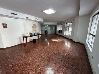 Oficina en venta en Mercado en Alicante