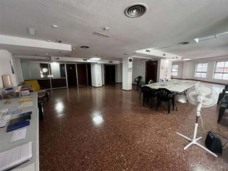 Oficina en venta en Mercado en Alicante