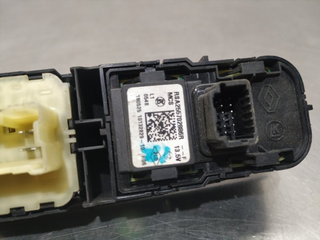 MANDO ELEVALUNAS DELANTERO IZQUIERDO RENAULT CAPT