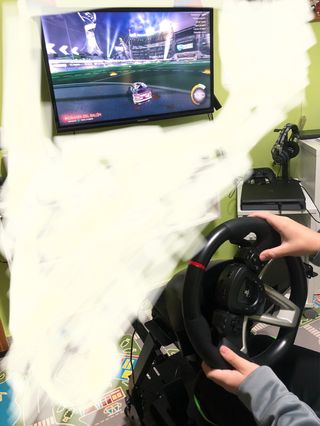 Volante e Pedali HORI RWA per PS5/PS4