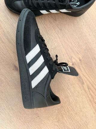 Adidas Spezial Negras Talla 42 en perfecto estado
