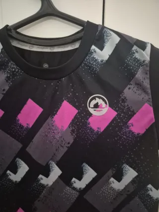 Camiseta deportiva niña estampado