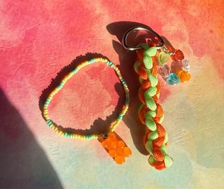 Set di bracciale e portachiavi