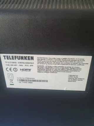 Smart TV TELEFUNKEN Negra y Plateada