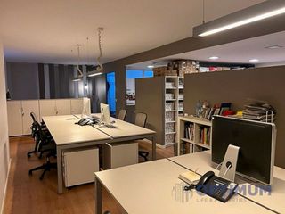 Local comercial en venta en La Nova Esquerra de l'Eixample en Barcelona
