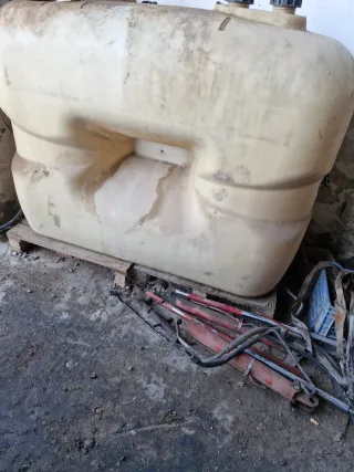 Deposito de combustible de 1000 litros