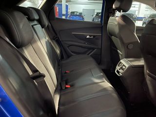 Peugeot 3008 Hybrid 225 e-EAT8 Allure