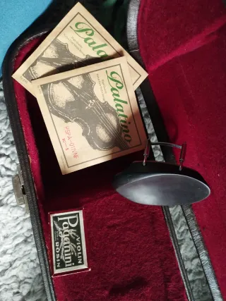 Estuche robusto de violín marca FAMA + accesorios