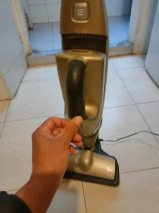 Aspiradora Bosch 18V inalámbrico 2 en 1