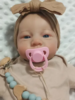 Con pendientes!Preciosa bebe reborn!